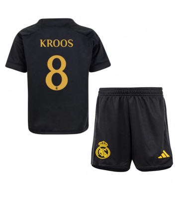 Maillot de foot Real Madrid Toni Kroos #8 Troisième enfant 2023-24 Manches Courte (+ pantalon court)